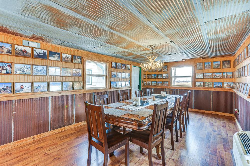Comanche County Home Near Hunting and Fishing!